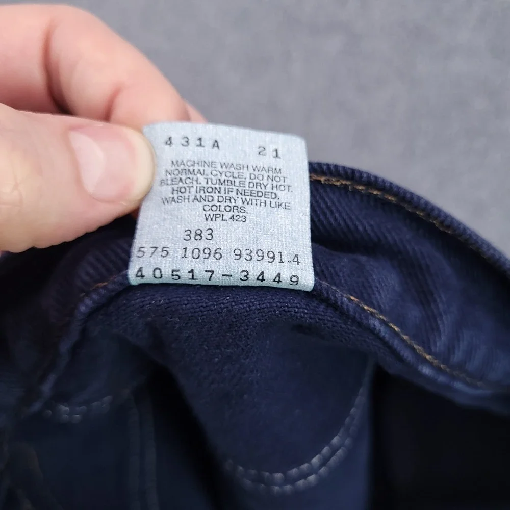 Levis excellent preowned